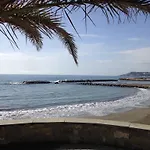 Daire Kambusa - Mono Fronte Mare *