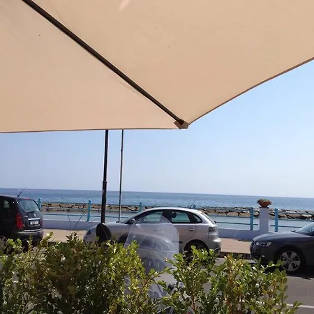 Kambusa - Mono Fronte Mare * Santo Stefano al Mare