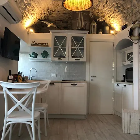 Kambusa - Mono Fronte Mare * Santo Stefano al Mare