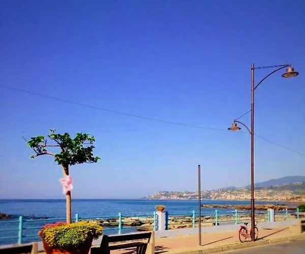 Lejlighed Kambusa - Mono Fronte Mare